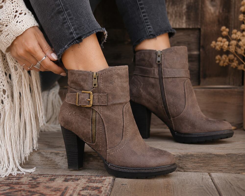 White Mountain Ankle Boots Size 8 Brown Buckle Zip Block Heel Moto Boho Western